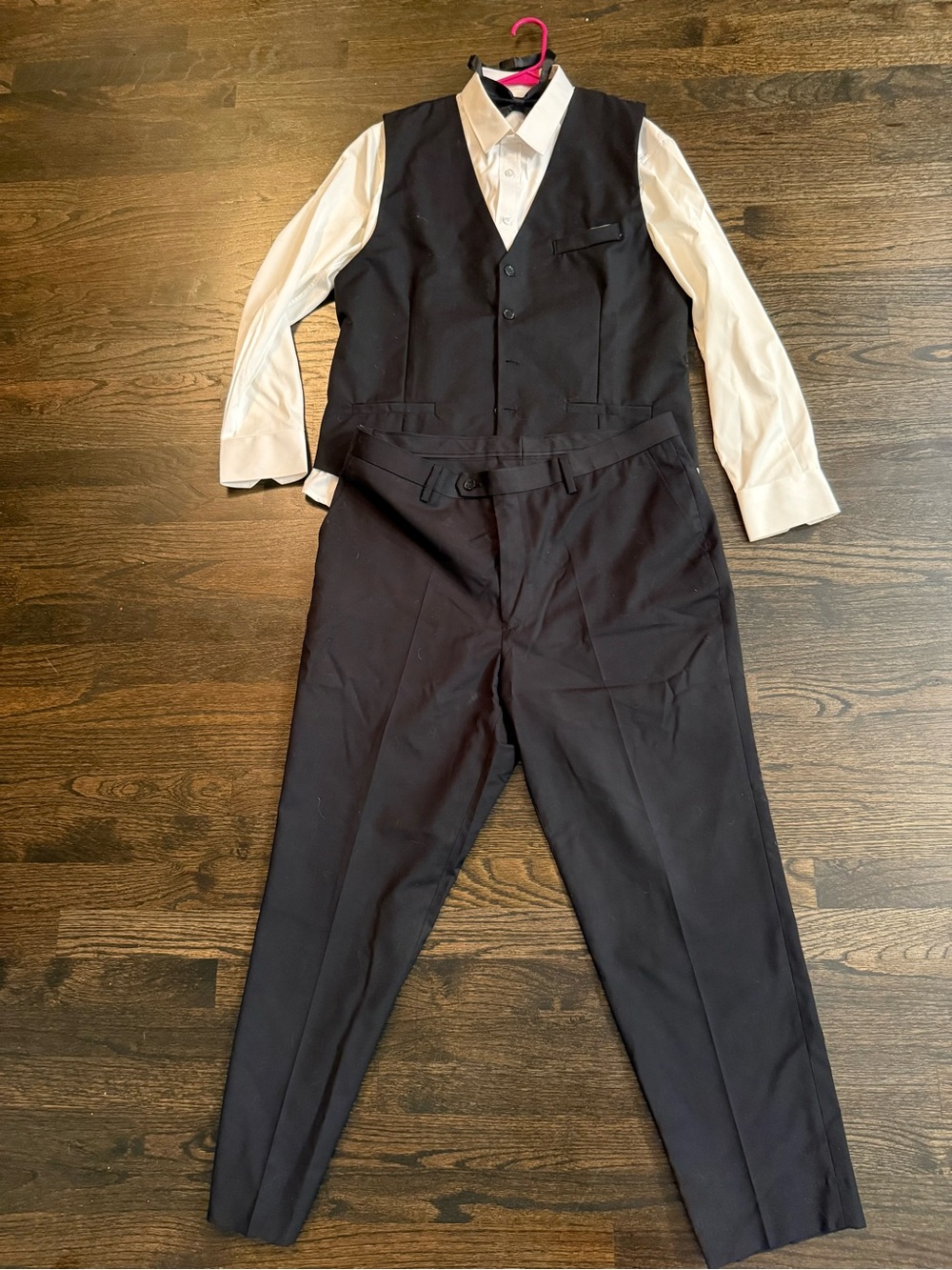 Men's Black Three-Piece Suit Set with bow 34R